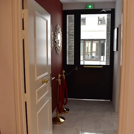 Churchill Centre Hotel 2*