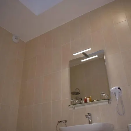 Churchill Centre Hotel Bordeaux