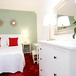 Churchill Centre Hotel 2*