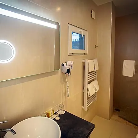 波尔多中心丘吉尔酒店 酒店 波尔多