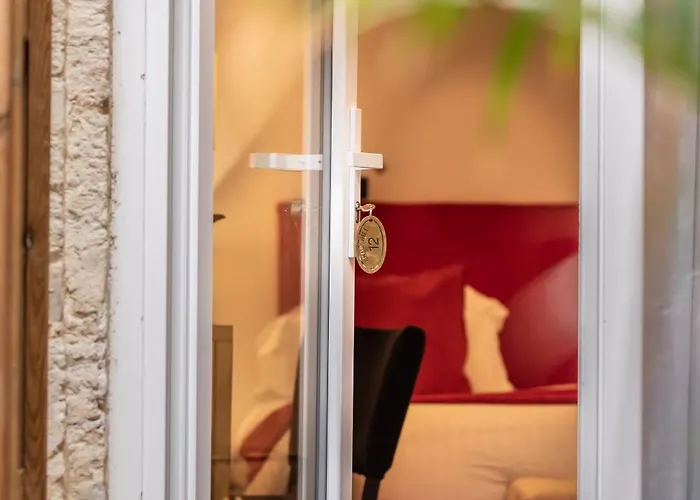 Otel Churchill Centre 2*