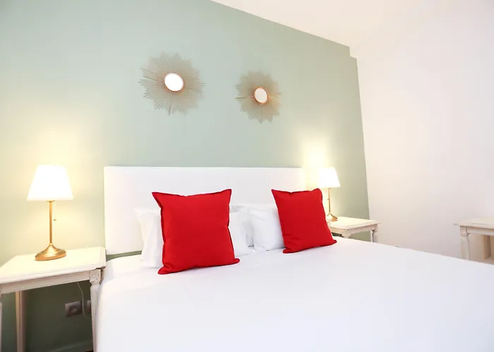 Otel Churchill Centre 2*