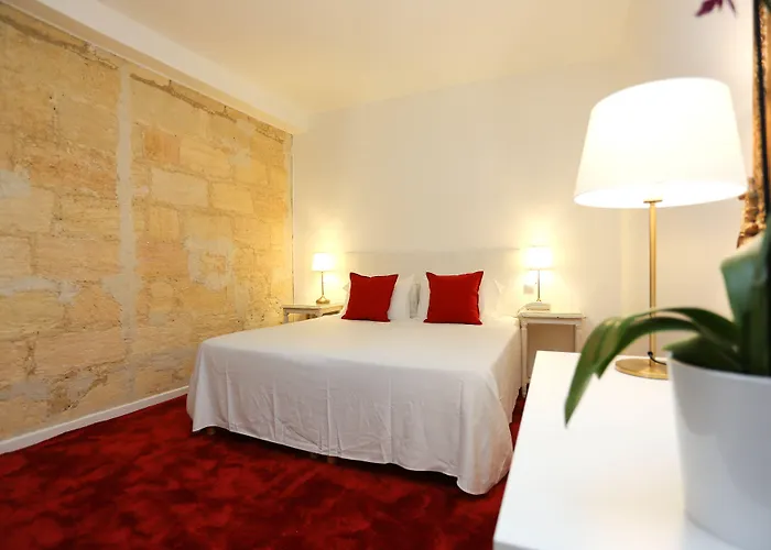 Otel Churchill Centre 2*