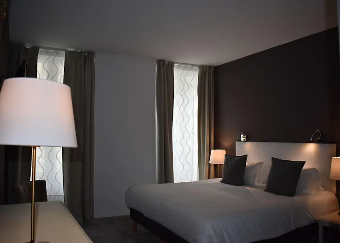 Otel Churchill Centre 2*